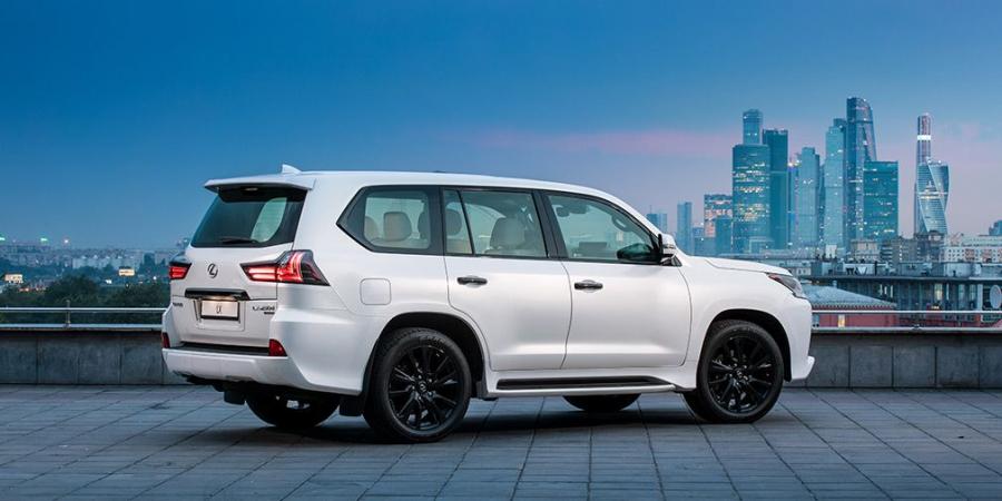  Lexus LX450d Black Vision 2019 года  (фото 2 из 4)